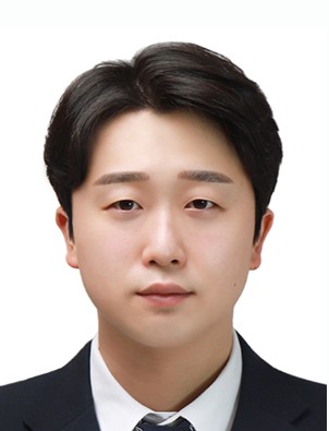 Jeong Min Park photo